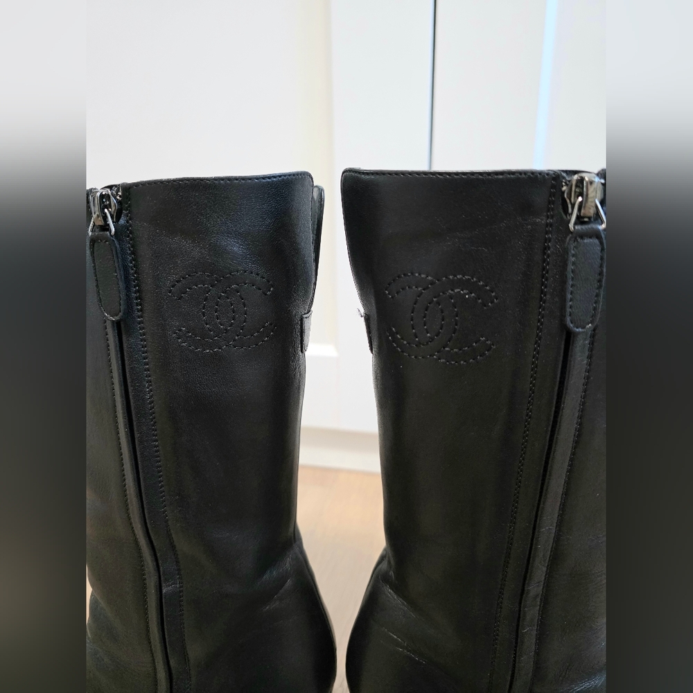 CHANEL Black Leather Boots - Picture 7 of 16